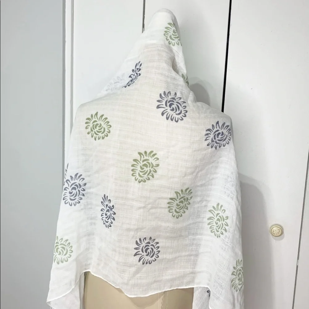 Women’s Scarf Wrap White Floral Lenox Glad Rags